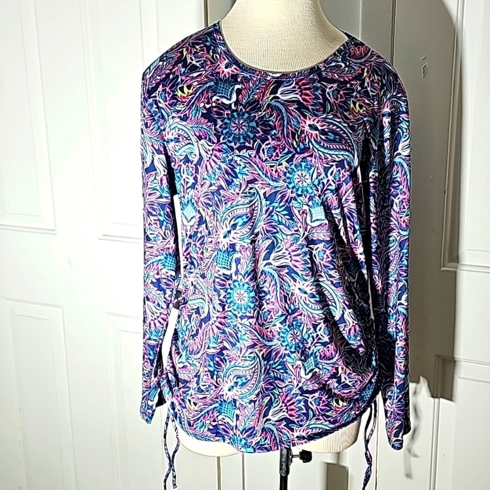 Caribbean Joe women's top blue with floral design. XL. Long sleeves. Stretch